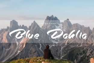 Blue Dahlia: A Bold Handwritten Font